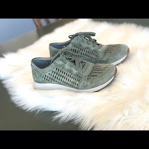 Dansko Women’s Ventilated "Charlie" Suede Sneakers 8 39